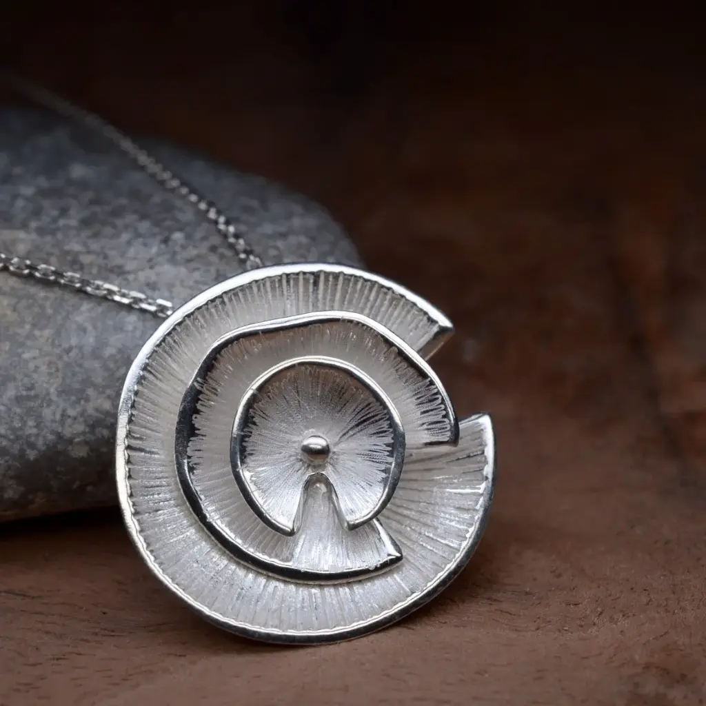 Grand pendentif Nenuphar