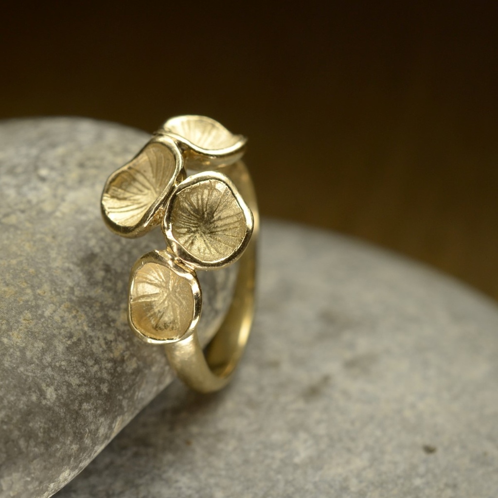 Bague or Pollen medium