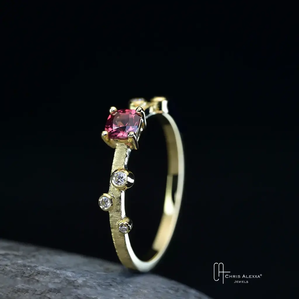 Bague Marina rhodolite diamants or