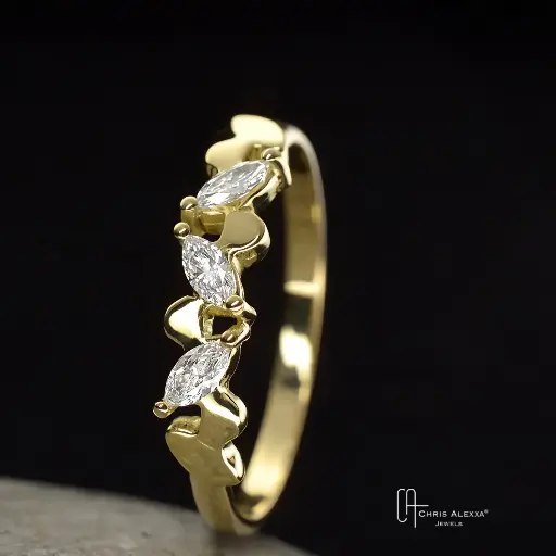 [MP12.1 GD] Bague Marquise diamants or