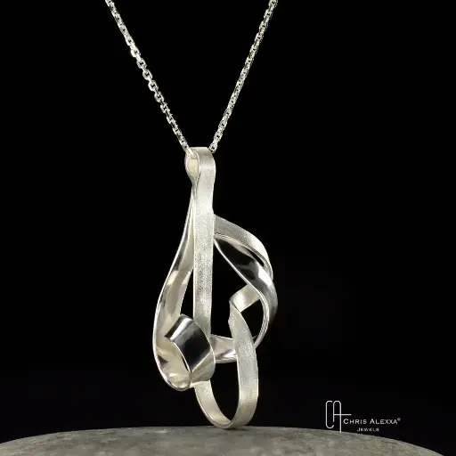 [NO13.2] Grand pendentif Nolina