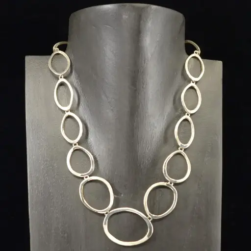 [PA15.1] Collier argent Pax